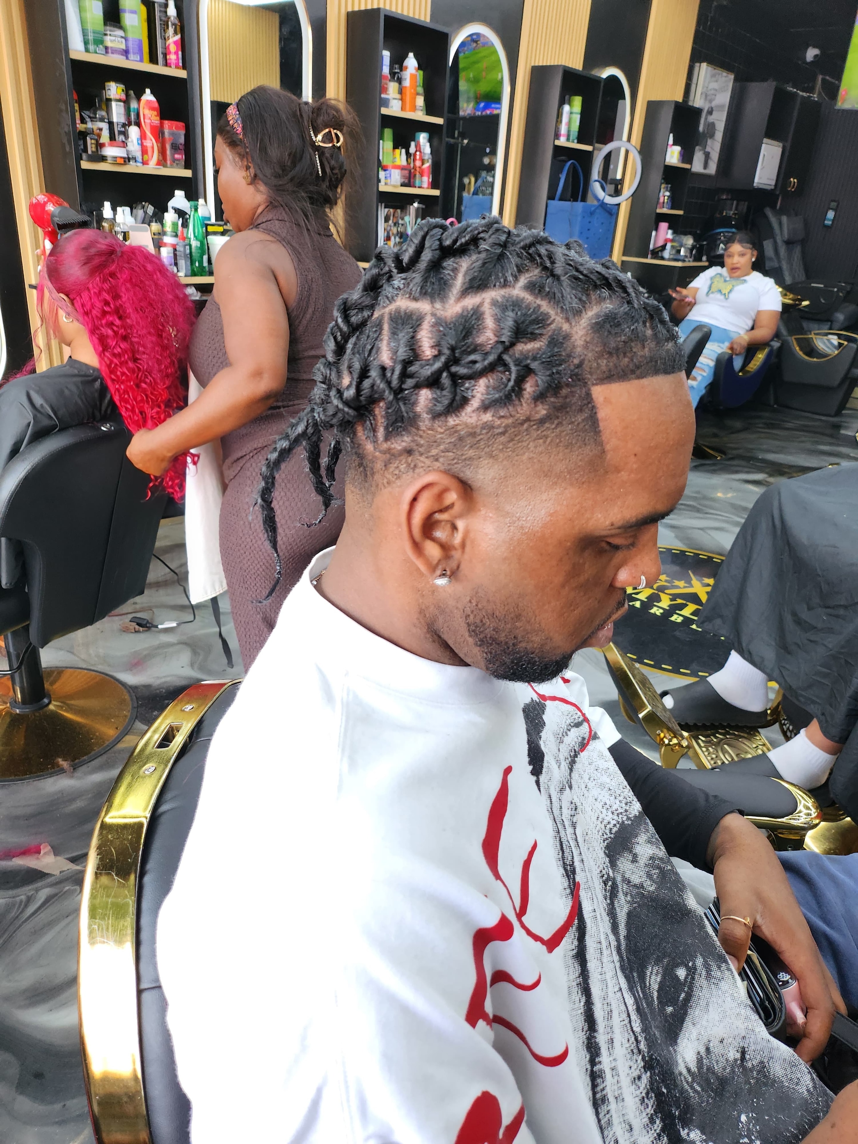 Zoma Barbershop — Photo 4