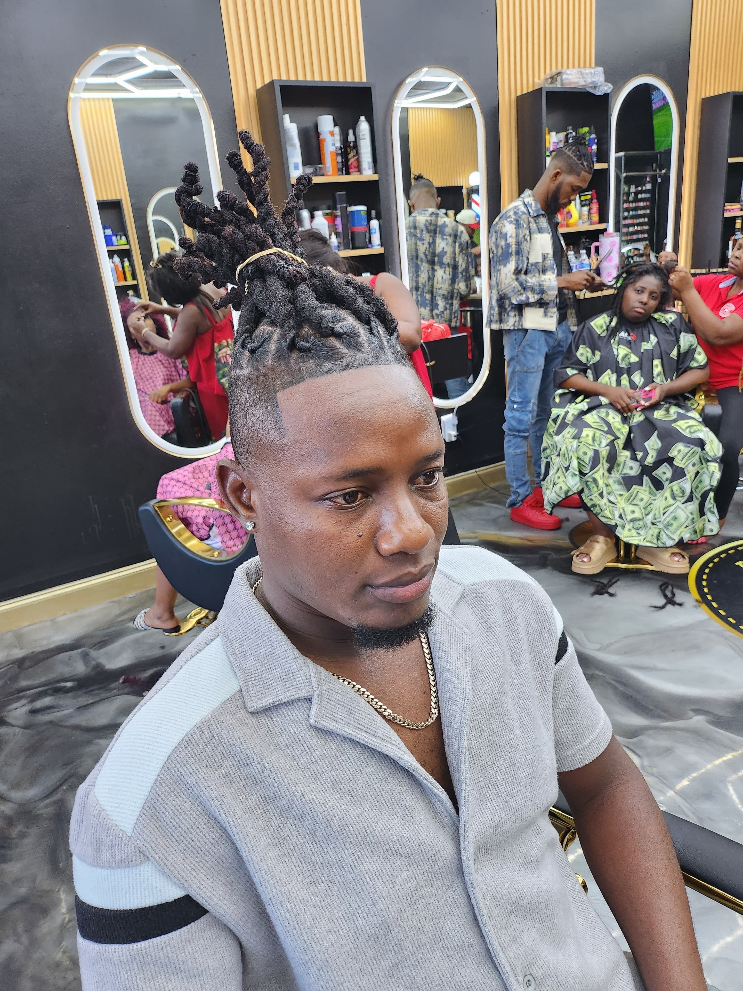 Zoma Barbershop — Photo 27