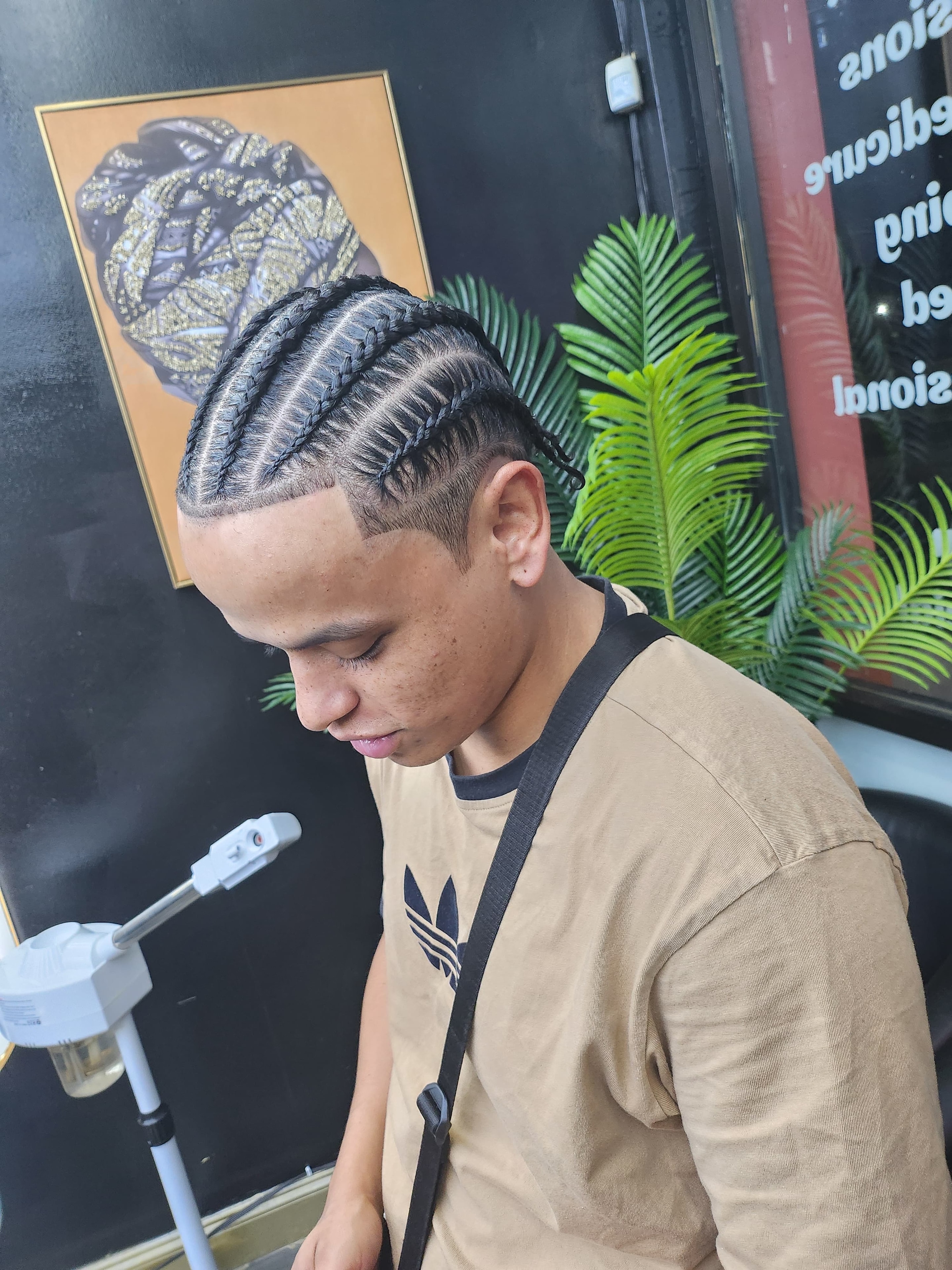 Zoma Barbershop — Photo 37